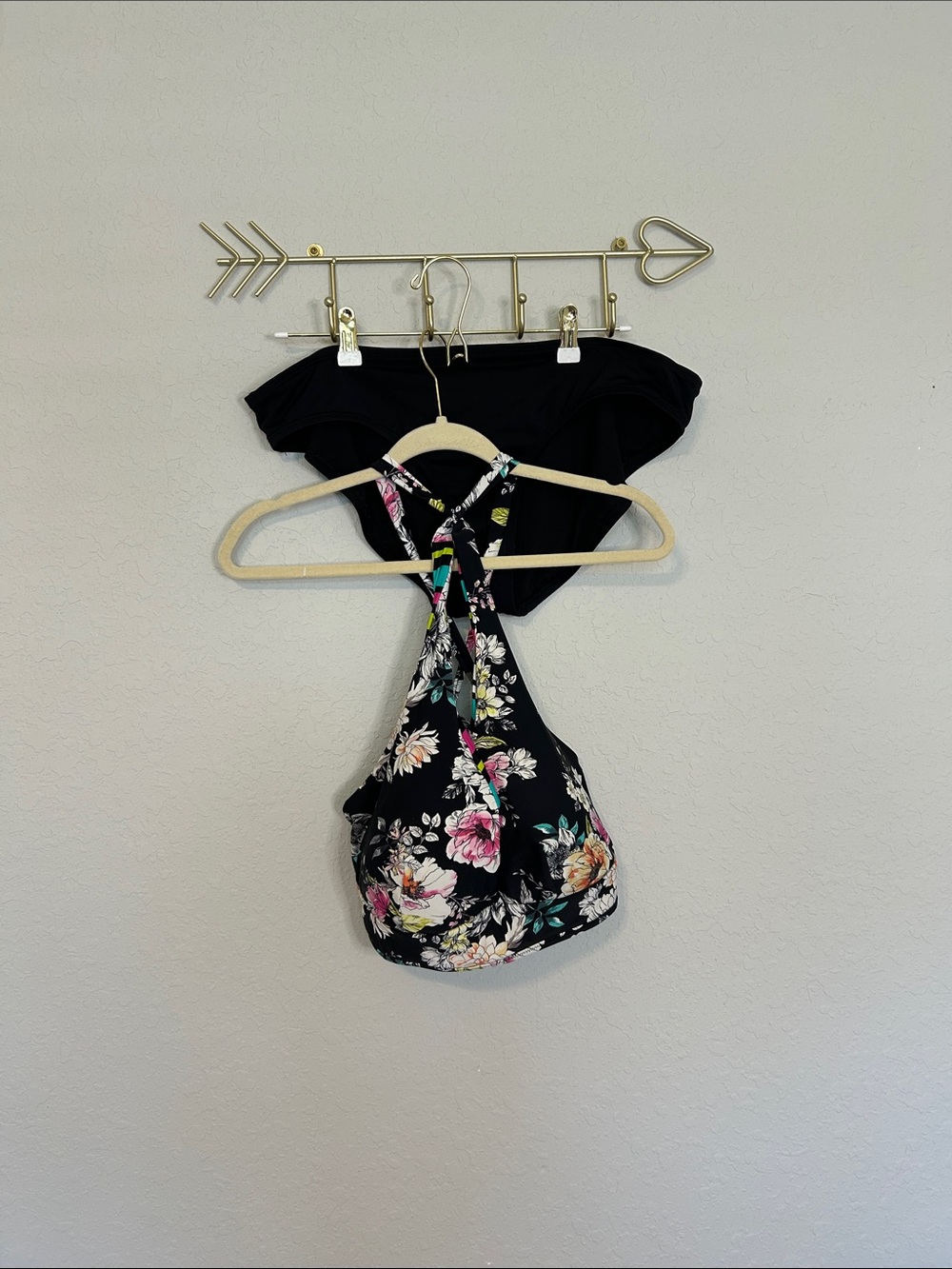 Women’s Floral Halter Bikini Set Size Large Black Two Piece Swimsuit